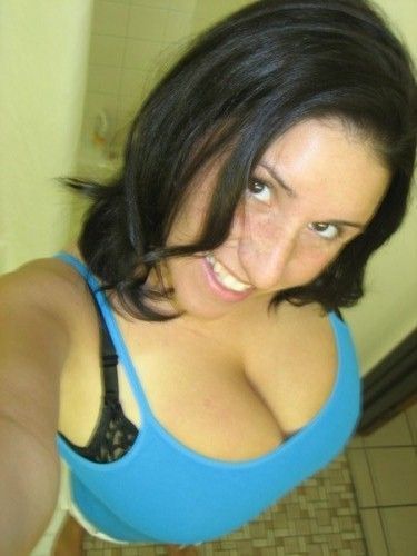 Un Black Francaise Salope Aux Gros Seins
